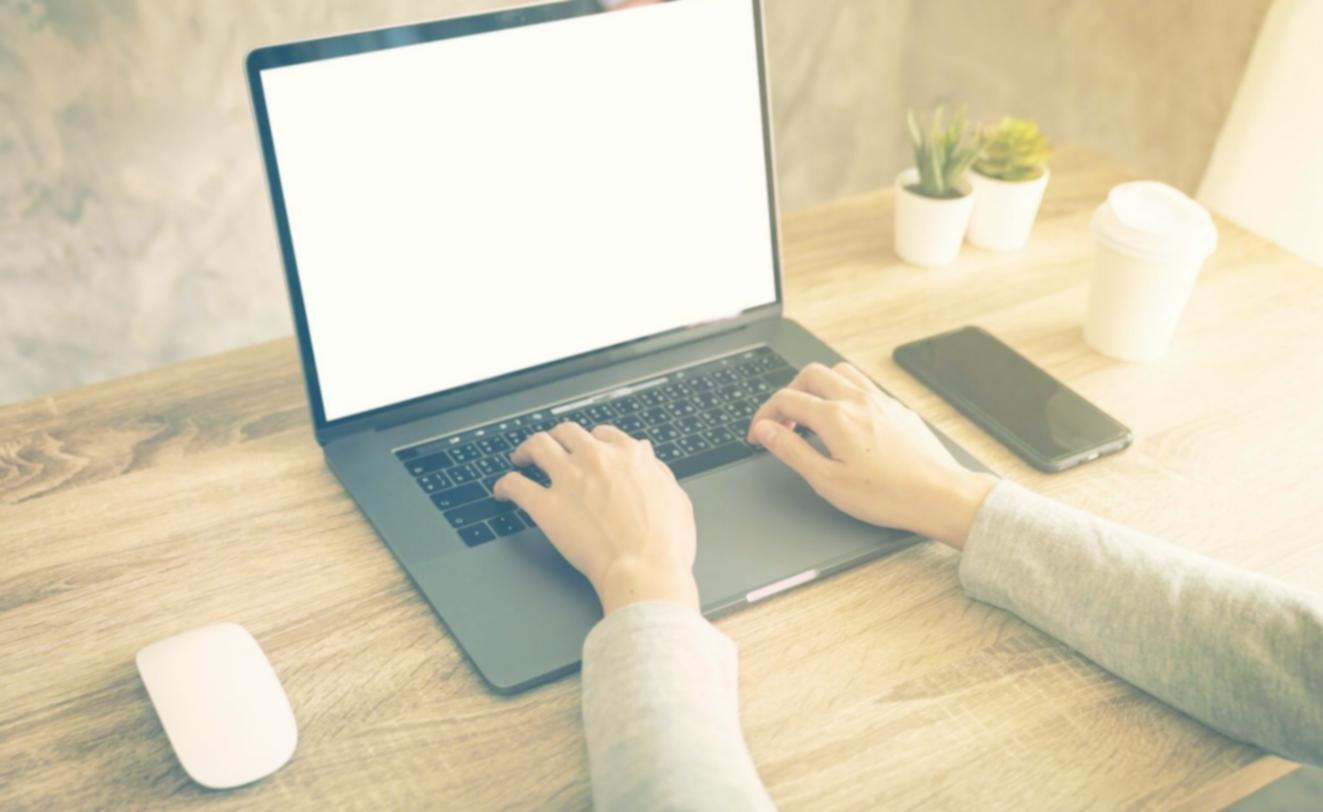 Session de planification budgétaire en direct avec participants actifs